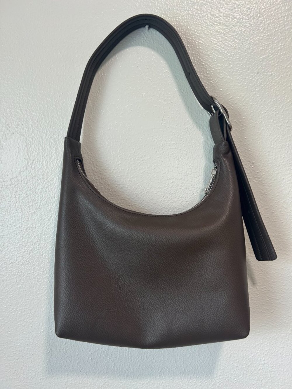 BAGGU Mini Recycled Leather Shoulder Bag - Picture 4 of 7